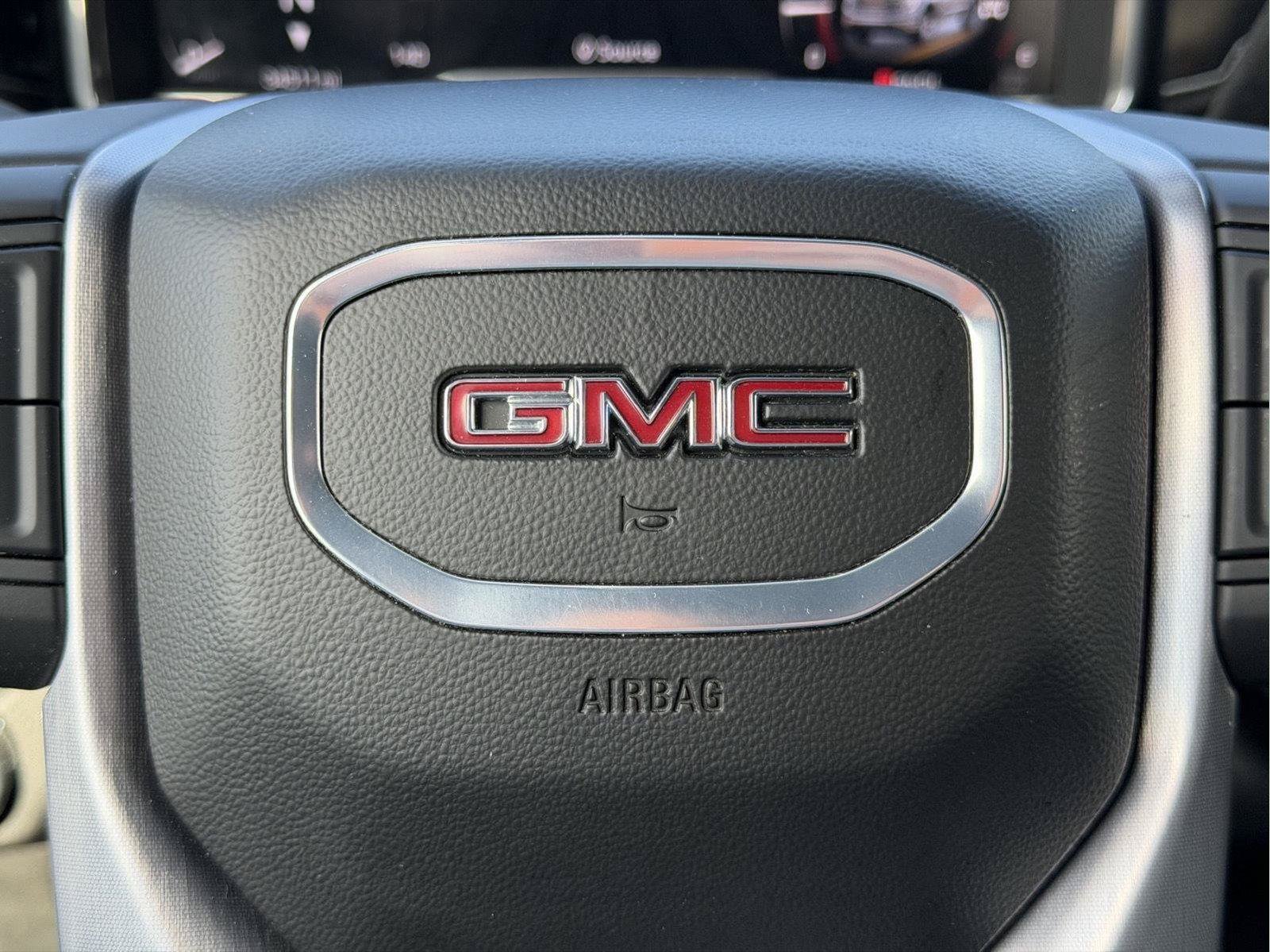 Used 2025 GMC Sierra 1500 SLT AWD/4WD image 14