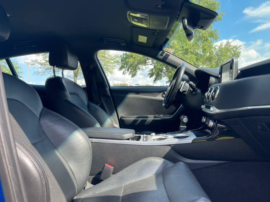 Used 2018 Kia Stinger GT AWD/4WD image 10