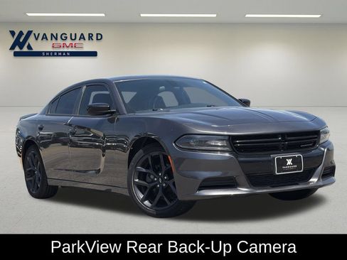 Used 2019 Dodge Charger SXT w/ Blacktop Package RWD image 1
