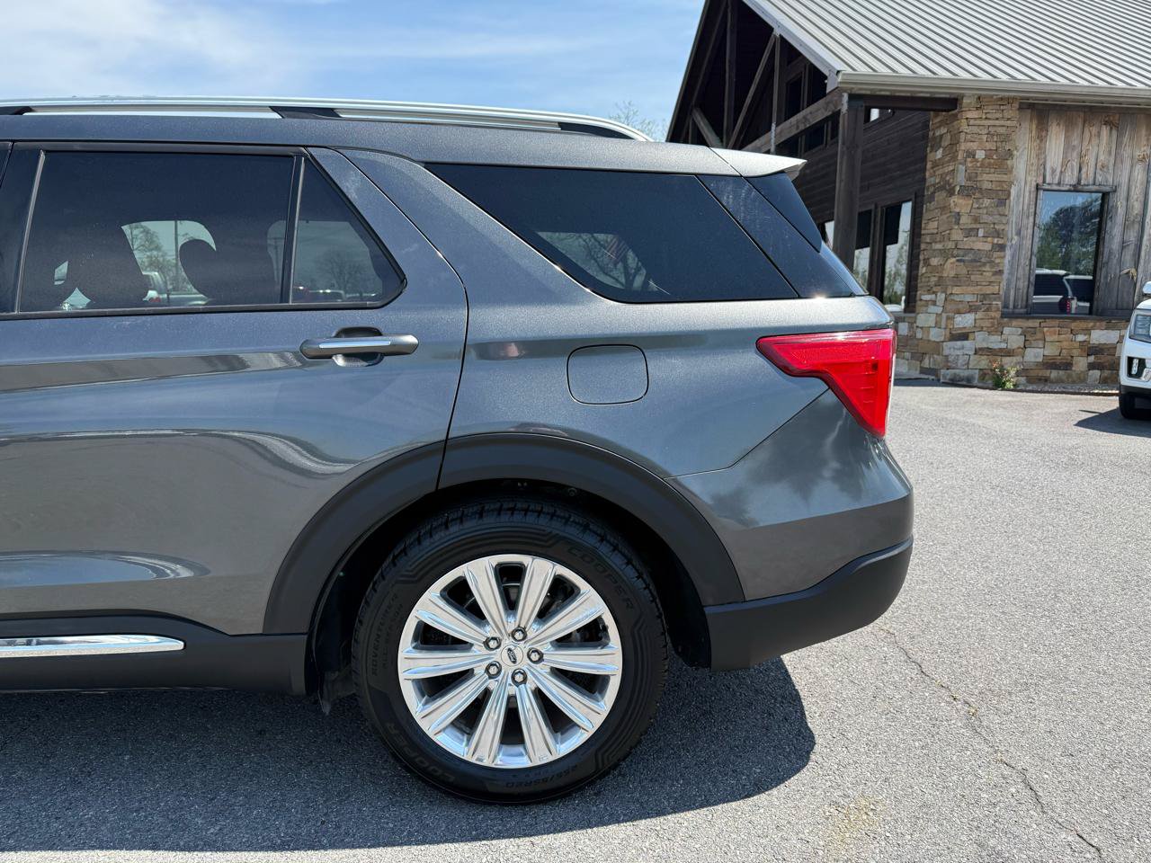 Used 2020 Ford Explorer Limited RWD image 43