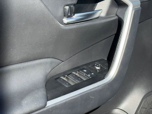 Used 2025 Toyota RAV4 XLE image 14
