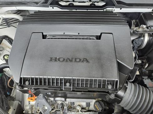 Used 2024 Honda Pilot Touring image 31