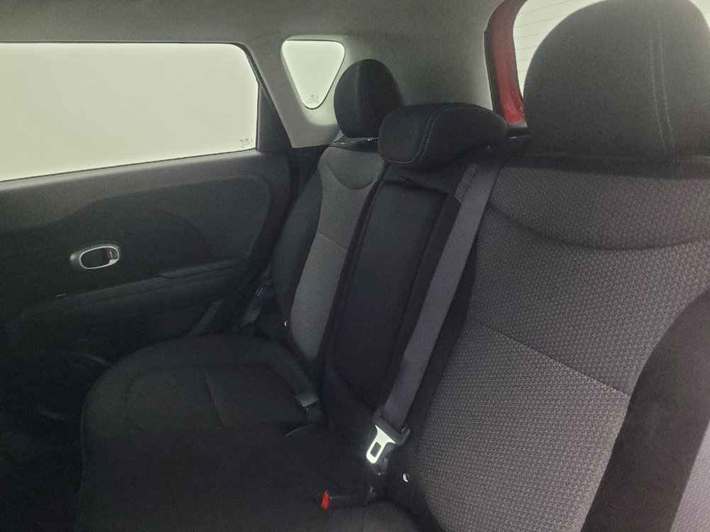 Used 2019 Kia Soul + FWD image 18