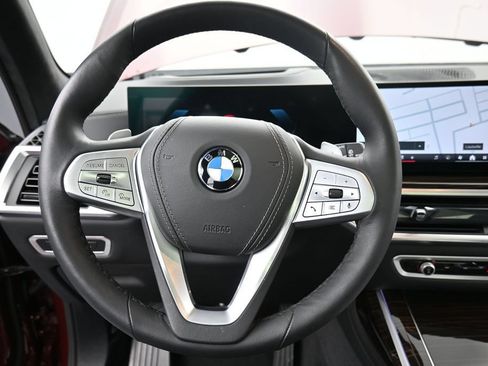 Used 2026 BMW X7 xDrive40i AWD/4WD image 12