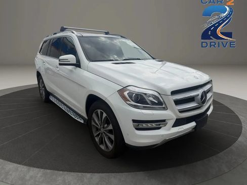 Used 2015 Mercedes-Benz GL 450 4MATIC image 4