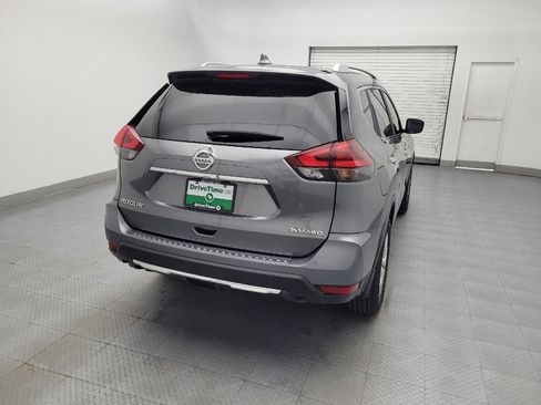 Used 2018 Nissan Rogue SV AWD/4WD image 7