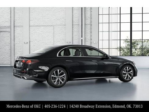 Used 2026 Mercedes-Benz E 350 4MATIC Sedan image 19