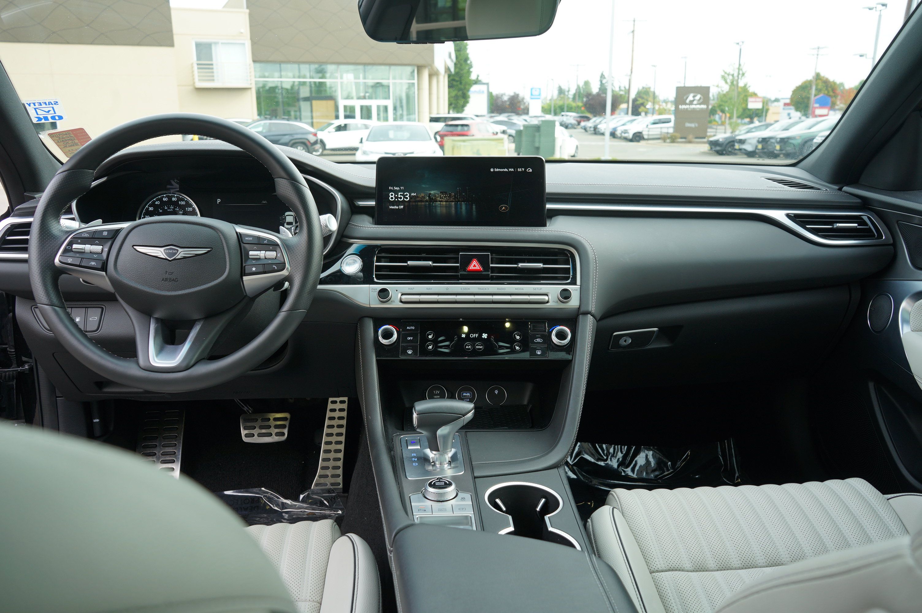 Used 2025 Genesis G70 2.5T w/ Sport Prestige Package RWD image 24