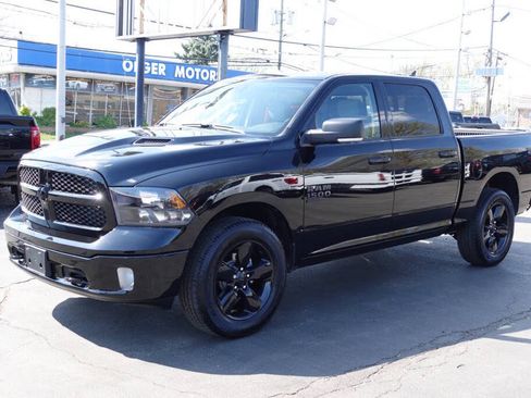 Used 2023 RAM 1500 Classic SLT w/ Electronics Convenience Group AWD/4WD image 2