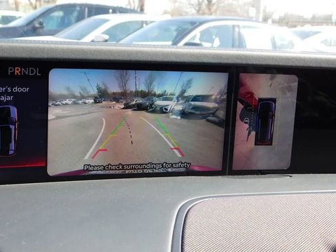 Used 2024 Lincoln Nautilus Reserve image 17