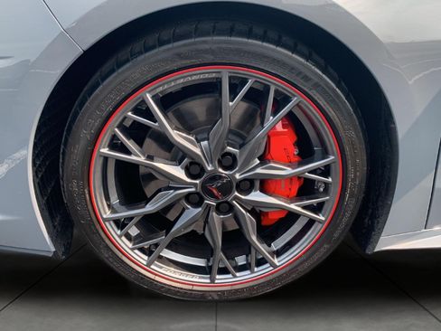 Used 2024 Chevrolet Corvette Stingray Preferred Conv w/ Z51 Performance Package RWD image 28