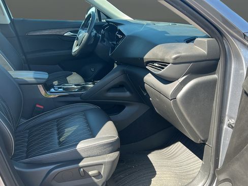 Used 2022 Buick Envision Avenir w/ Technology Package II AWD/4WD image 19