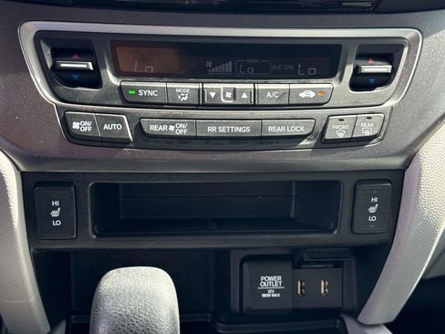Certified 2017 Honda Pilot EX-L image 27