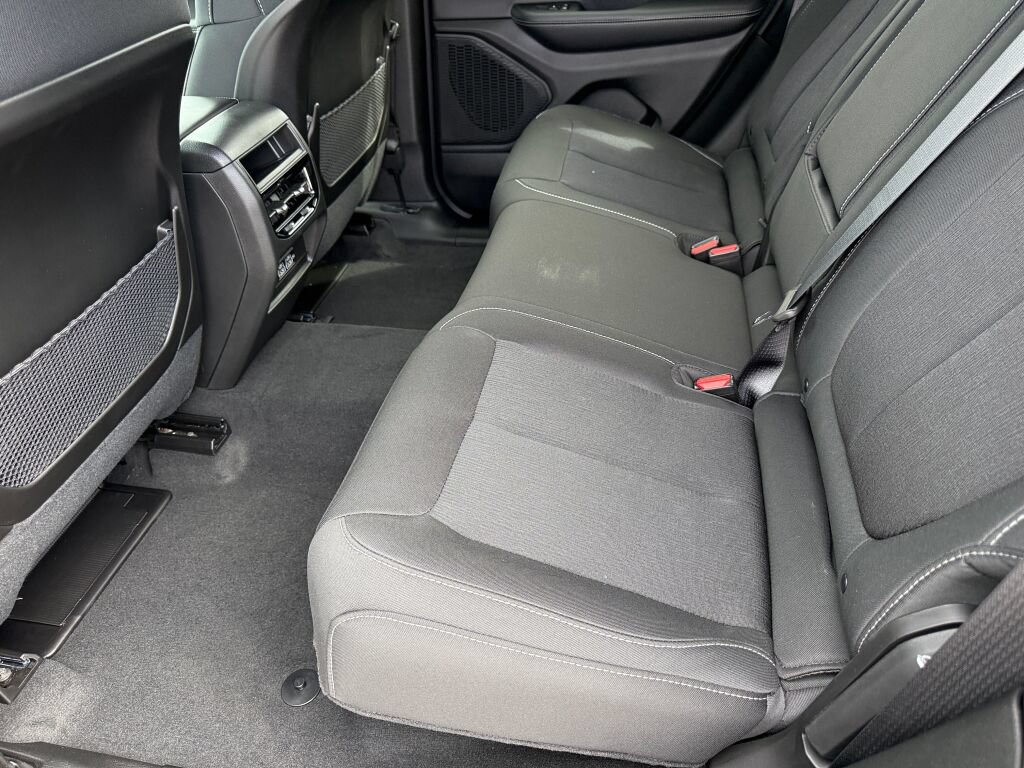 New 2027 Jeep Grand Cherokee Laredo AWD/4WD image 10