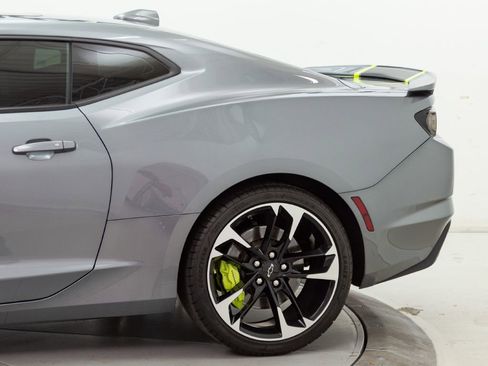 Used 2021 Chevrolet Camaro SS image 12