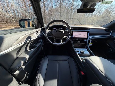 New 2026 Jeep Grand Cherokee Limited image 13