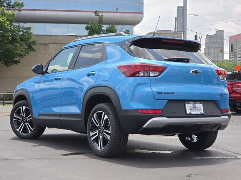 New 2025 Chevrolet TrailBlazer LT w/ Convenience Package image 8