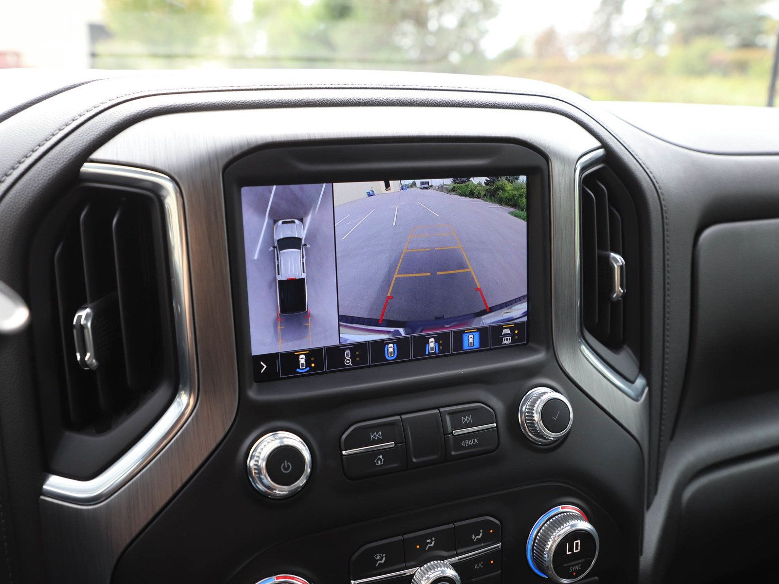 Used 2023 GMC Sierra 3500 Denali w/ Denali Black Diamond Edition AWD/4WD image 20