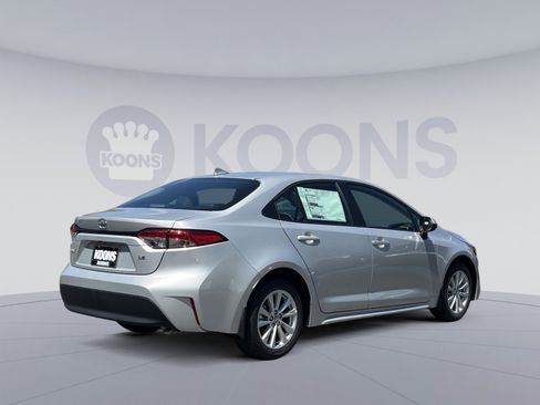 New 2026 Toyota Corolla LE FWD image 4