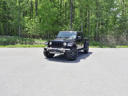 Used 2023 Jeep Gladiator Mojave w/ Cold Weather Group AWD/4WD image 1