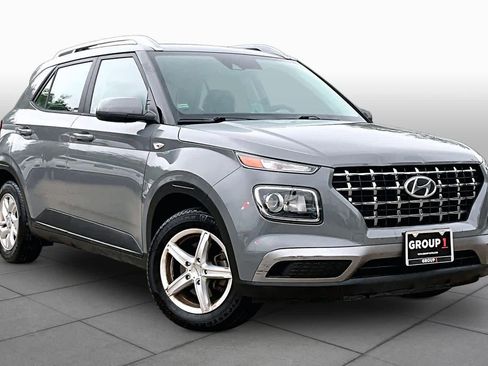 Used 2020 Hyundai Venue SEL FWD image 3