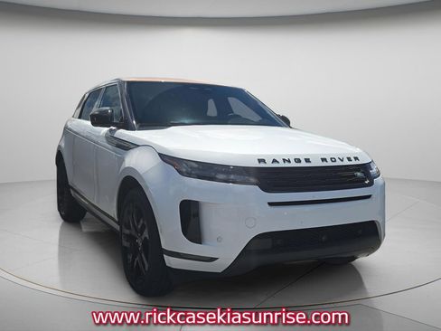 Used 2024 Land Rover Range Rover Evoque S image 4