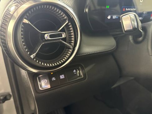 Used 2026 Chevrolet Equinox LT FWD image 19