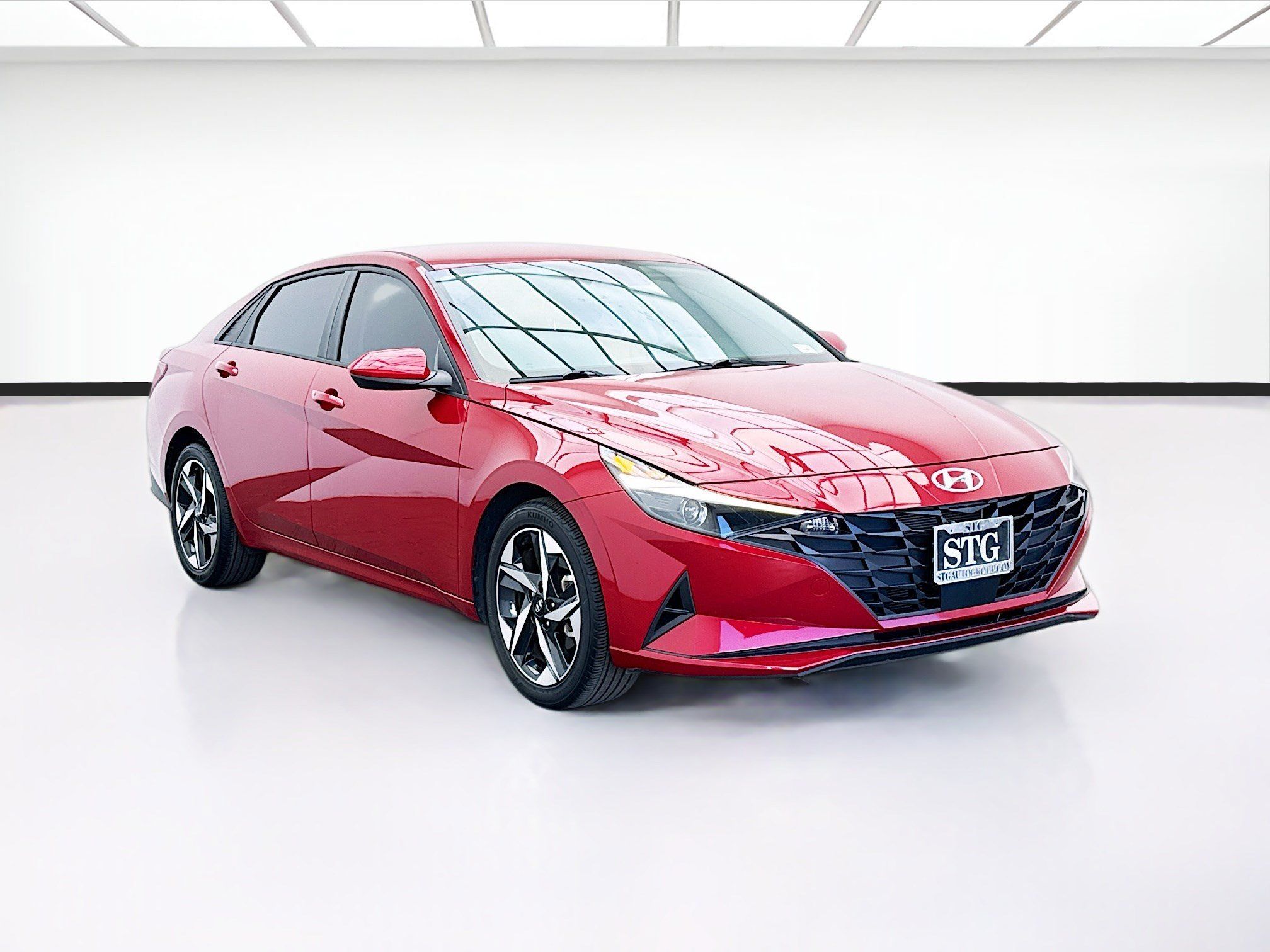 Used 2023 Hyundai Elantra SEL w/ Convenience Package FWD image 3