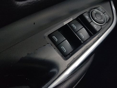 Used 2020 Cadillac XT4 Premium Luxury image 27