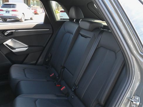 Certified 2025 Audi Q3 2.0T Premium Plus w/ Premium Plus Package image 18