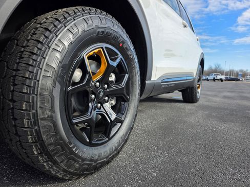 New 2026 Ford Explorer Tremor w/ Tremor Convenience Package image 28