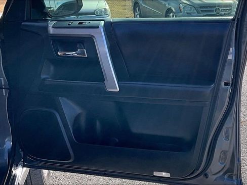 Used 2016 Toyota 4Runner Limited image 25