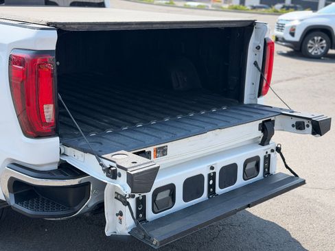 Used 2019 GMC Sierra 1500 SLT w/ SLT Premium Plus Package AWD/4WD image 20