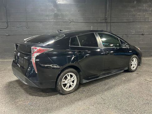Used 2016 Toyota Prius Two image 5