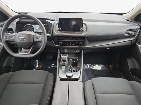 Used 2025 Nissan Rogue S AWD/4WD image 10