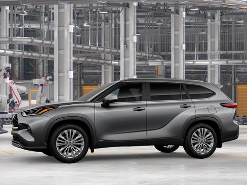New 2026 Toyota Highlander Platinum AWD/4WD image 3