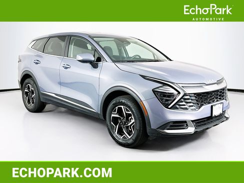 Used 2025 Kia Sportage LX image 1