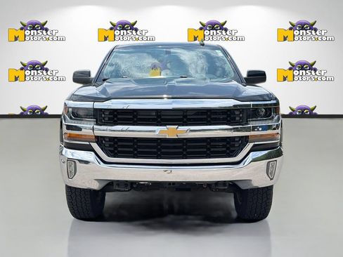 Used 2017 Chevrolet Silverado 1500 LT w/ All Star Edition AWD/4WD image 2