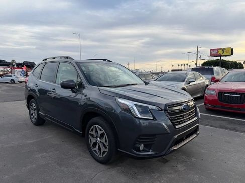 Used 2022 Subaru Forester Premium w/ Popular Package #1 AWD/4WD image 16