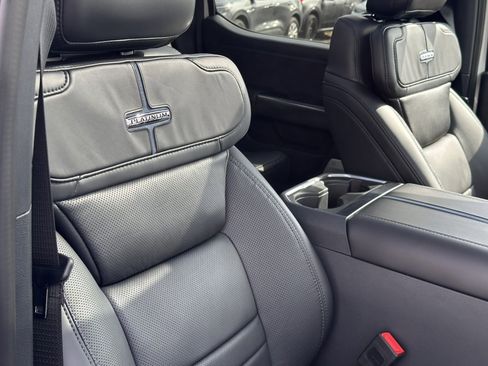 New 2025 Ford F250 Platinum image 13