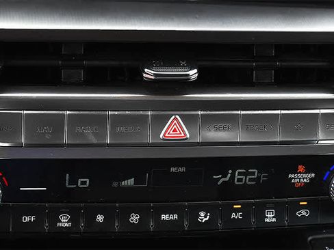 Used 2025 Kia Telluride S AWD/4WD image 22