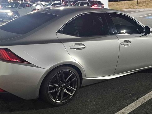 Used 2019 Lexus IS 300 F Sport w/ F Sport Package image 4