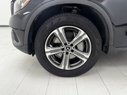 Used 2019 Mercedes-Benz GLC 300 4MATIC image 45