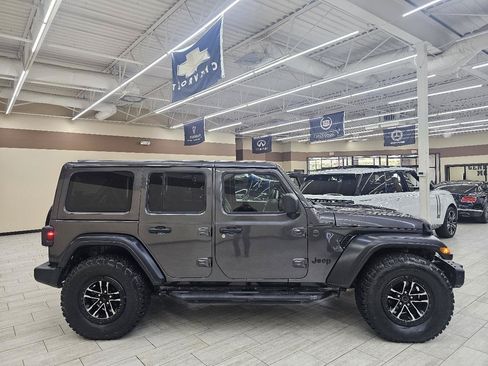 Used 2024 Jeep Wrangler Unlimited Sport AWD/4WD image 5