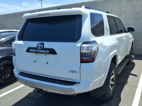 Used 2022 Toyota 4Runner TRD Off-Road AWD/4WD image 4