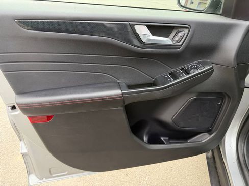 Used 2024 Ford Escape ST-Line w/ Cold Weather Package FWD image 13