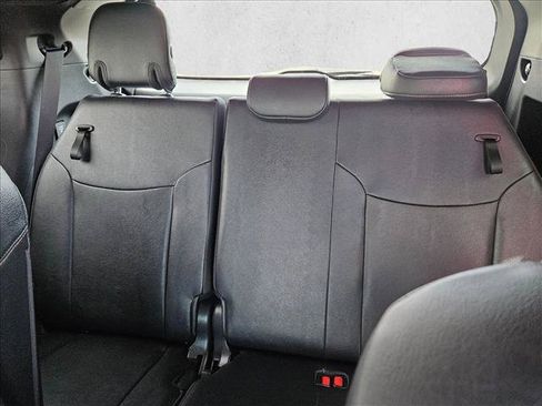 Used 2025 Toyota Sienna Platinum AWD/4WD image 19