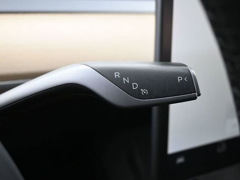 Used 2023 Tesla Model Y Long Range AWD/4WD image 22