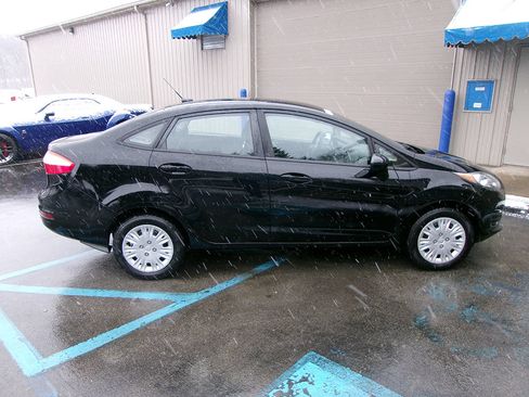 Used 2018 Ford Fiesta S FWD image 6