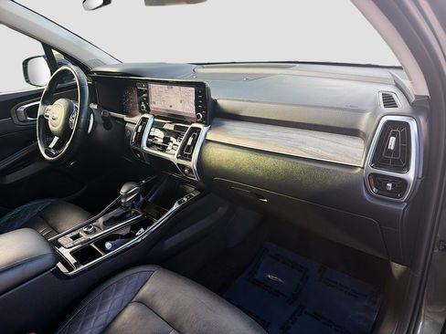 Used 2021 Kia Sorento SX Prestige image 33